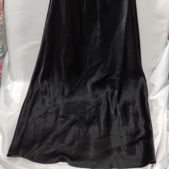 KARINA NITES BLACK MAXI SATIN FEEL NIGHTGOWN Y2K VINTAGE LINED GOTH SIZE 12 - Picture 2 of 7